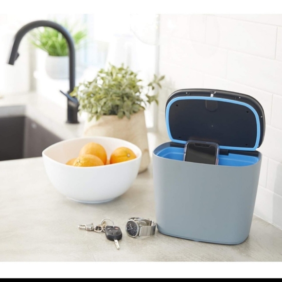 SoClean device disinfector - Picture 10 of 11